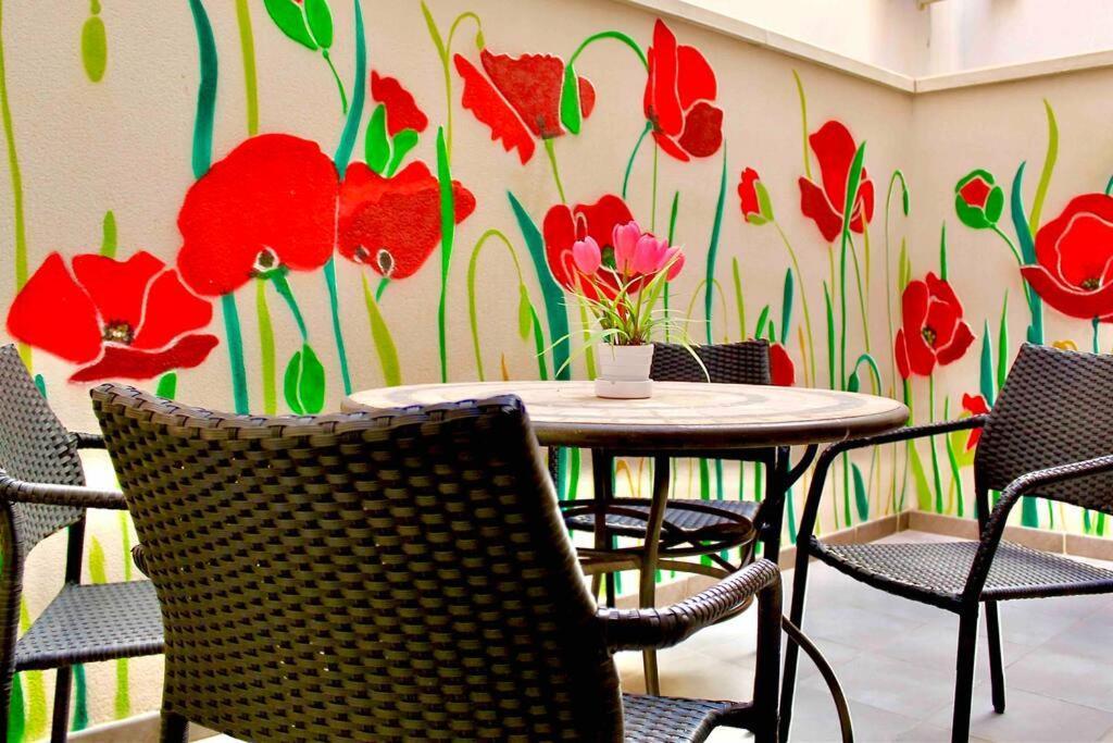 Apartamento Downtown Jinetes Deluxe With Pool & Free Parking Málaga Exterior foto
