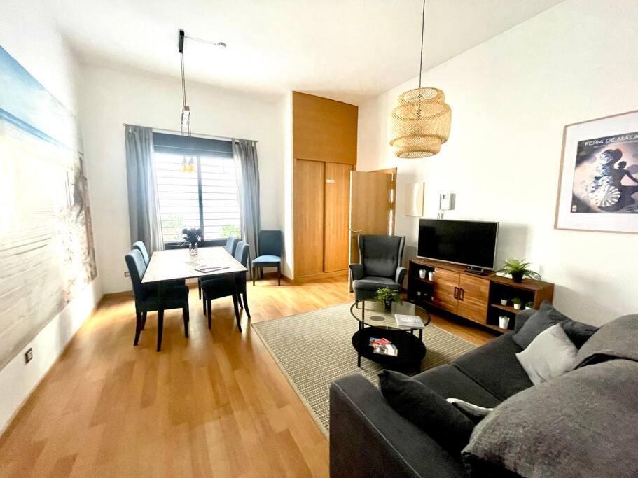 Apartamento Downtown Jinetes Deluxe With Pool & Free Parking Málaga Exterior foto