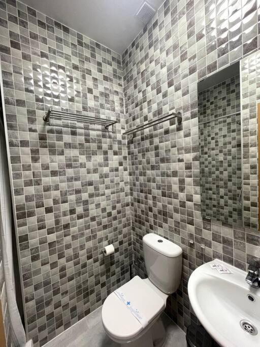 Apartamento Downtown Jinetes Deluxe With Pool & Free Parking Málaga Exterior foto