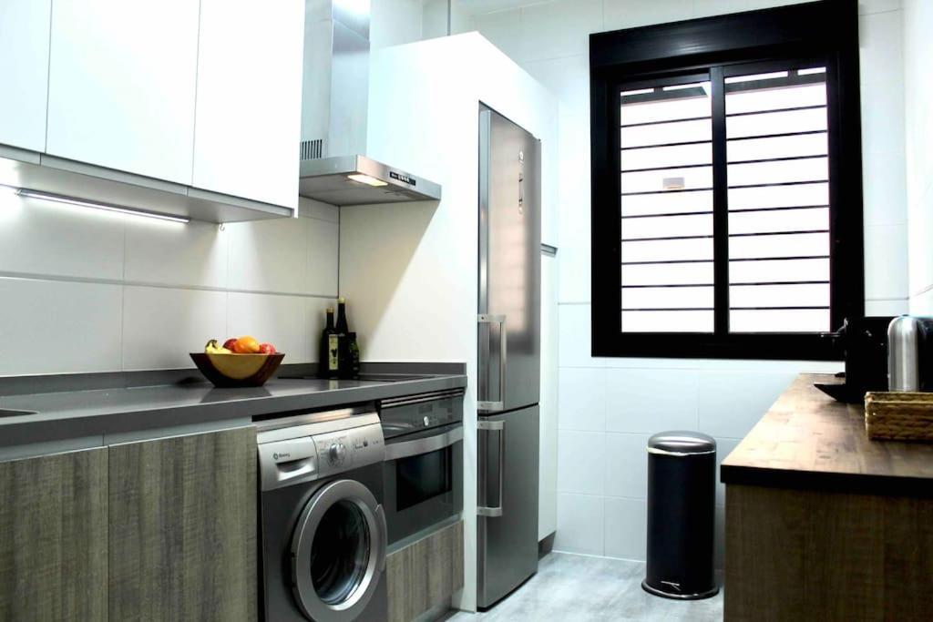 Apartamento Downtown Jinetes Deluxe With Pool & Free Parking Málaga Exterior foto