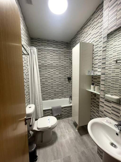 Apartamento Downtown Jinetes Deluxe With Pool & Free Parking Málaga Exterior foto